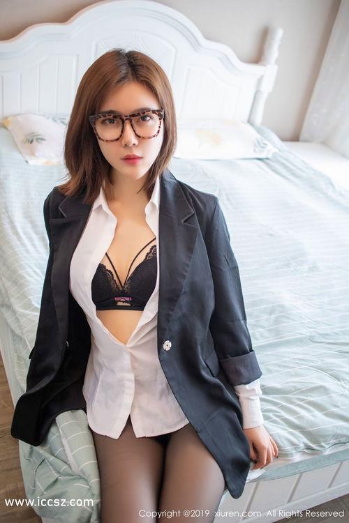 李丽莎喷水福利在线观看